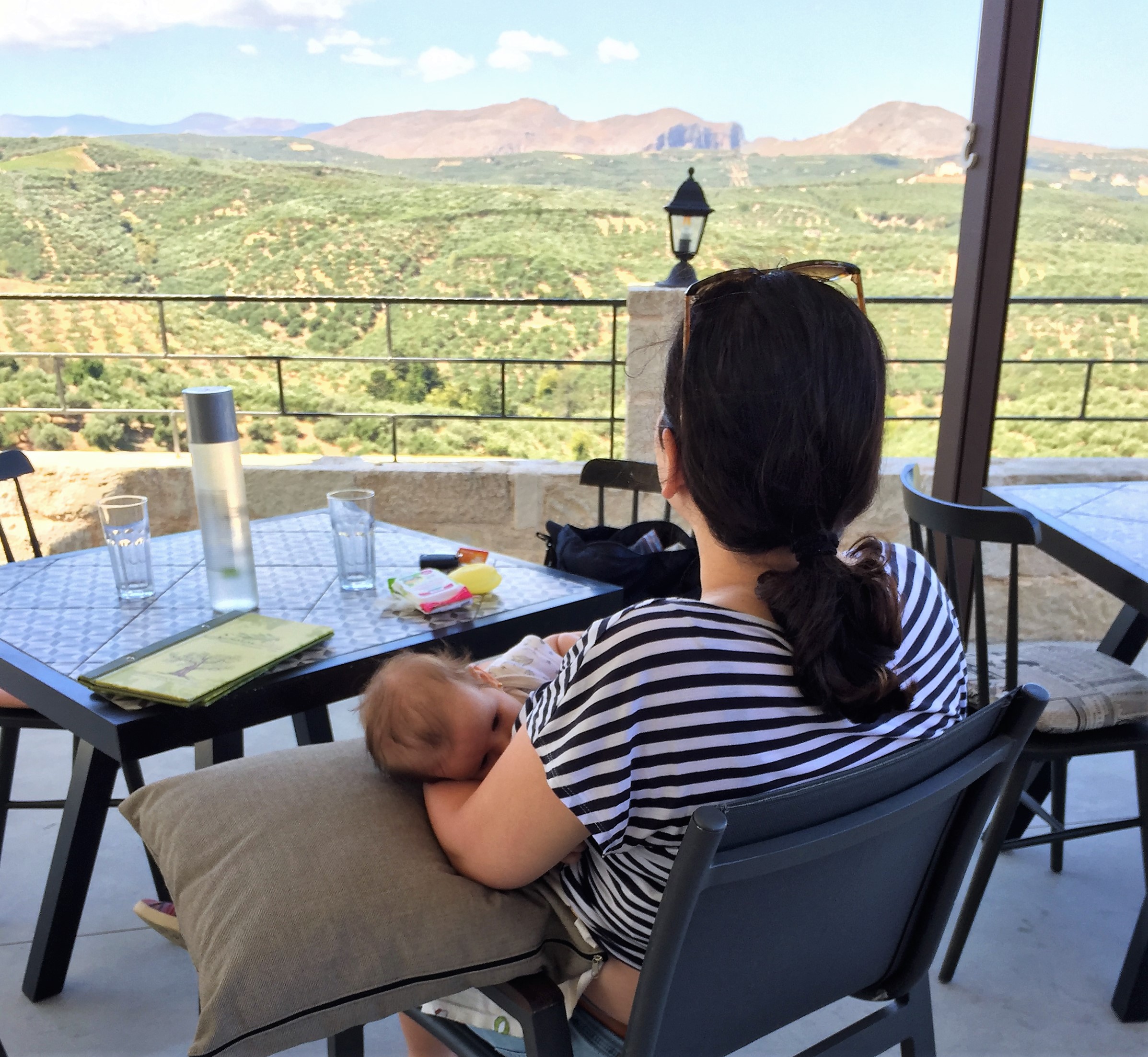 Hai Departe Ce mananca bebe in calatorii (12)