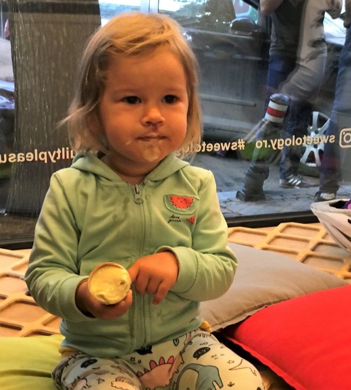 Hai Departe Sweetology